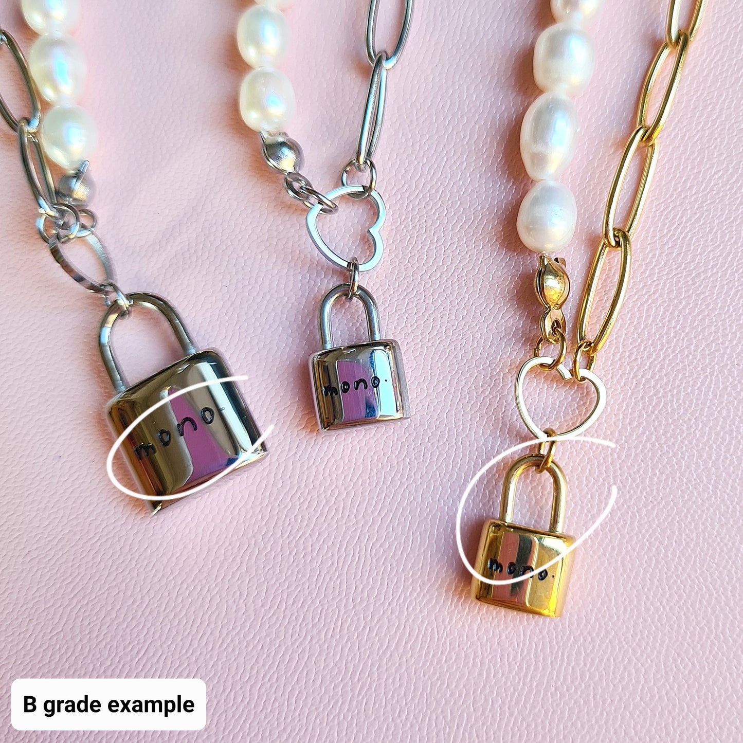Mono Pearl Necklace & Bracelet