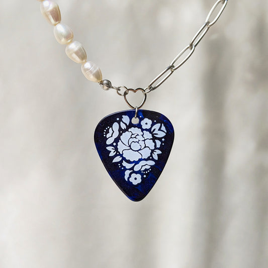 D-Day Tour Guitar Pick Necklace (Pearl)