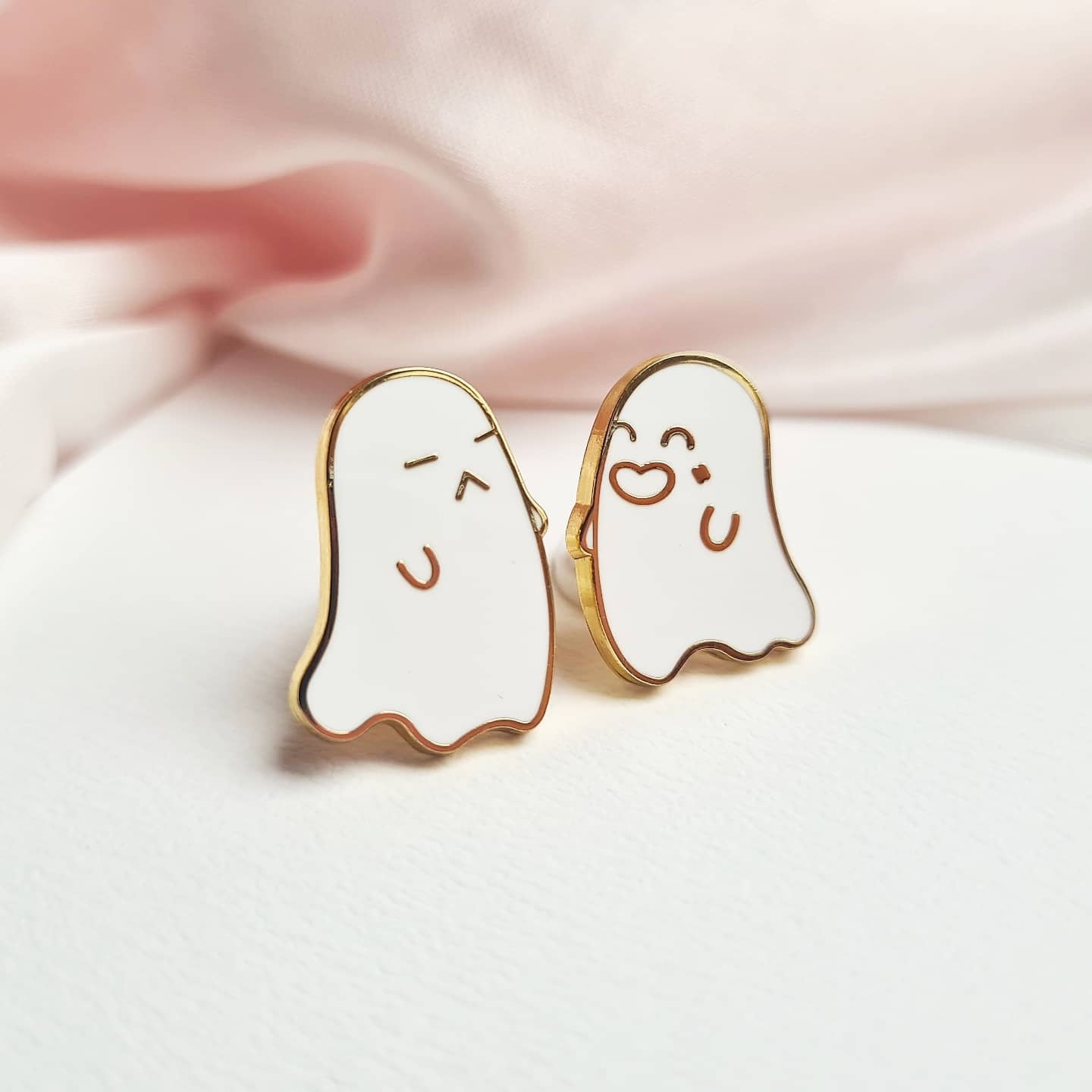 Ghost Besties