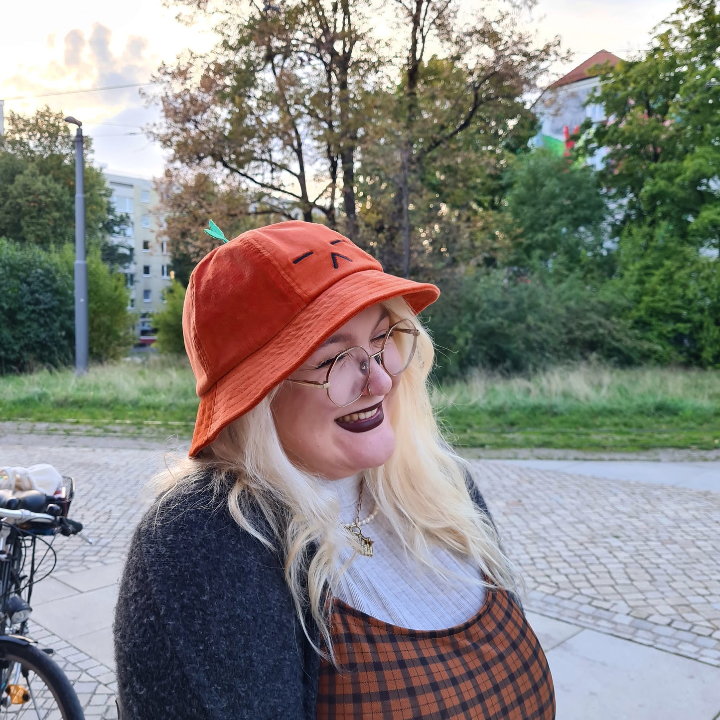 Yoongerine Bucket Hat
